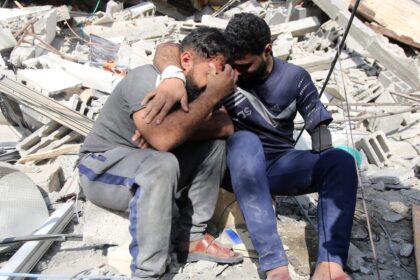 As War Closes In, Many Remain in Northern Gaza