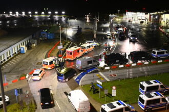 Hamburg Airport Closed as Driver on Tarmac Remains in Standoff With Police