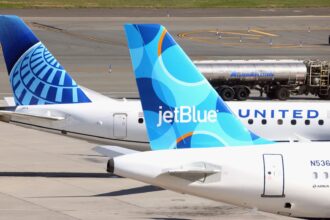 How to track flight price changes with Google Flights