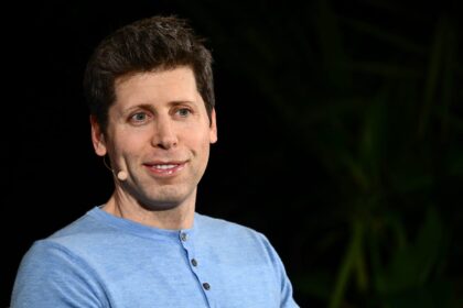 Hundreds of OpenAI employees threaten to follow Altman to Microsoft unless board resigns
