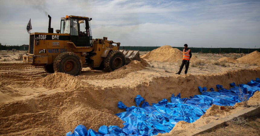 More Than 100 Bodies Are Delivered to a Mass Grave in Southern Gaza