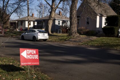 Mortgage demand jumps to six-week high as interest rates continue to drop