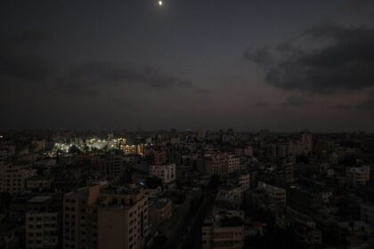 Pressure Mounts as Israel Searches Al-Shifa Hospital for Hamas Presence