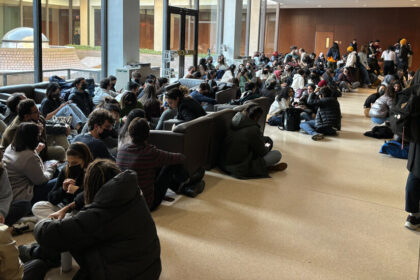 Student Protesters Walk Out of Hillary Clinton’s Class at Columbia