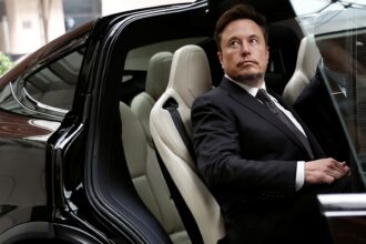 Tesla shares drop 5% after HSBC initiates coverage, says sell