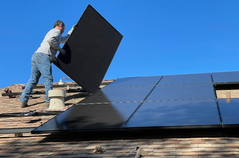 The Cost of Mistakes: Solar Energy Expert Warns Homeowners