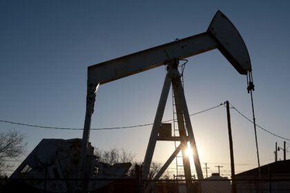 U.S. crude oil prices fall below $78 a barrel to lowest since July