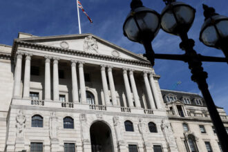 Bank of England Keeps Interest Rates at 5.25%, a 15-Year High