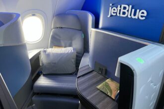 ZH JetBlue A321LR London LHR-JFK Mint Business Review