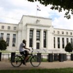 Fed should cut rates at least 5 times next year, portfolio manager says