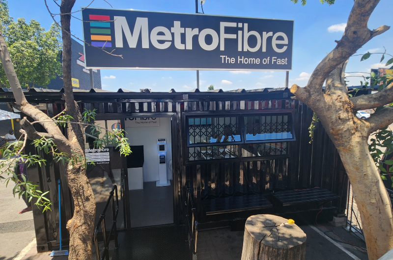 MetroFibre launches its first Fibre Experience Store in Thembisa - IT News Africa