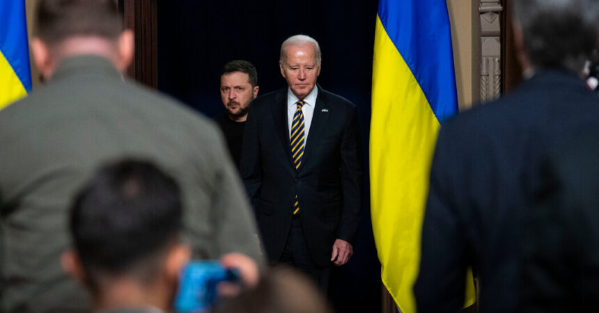 No Aid for Ukraine Would Be a Gift to Russia, Biden Says as Zelensky Visits