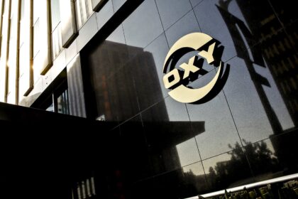 Occidental Petroleum to buy Permian producer CrownRock for $12 billion, raise dividend