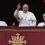 Pope, in Christmas Message, Laments Loss of Life in Israel-Hamas War