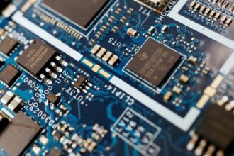 Samsung and ASML to build an advanced chip plant in South Korea