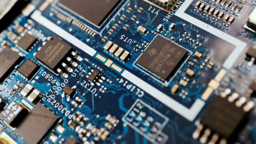 Samsung and ASML to build an advanced chip plant in South Korea