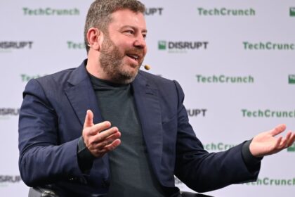 UiPath stock spikes after earnings beat, generative AI integration