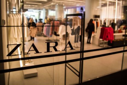 Zara pulls advert accused of Gaza insensitivity