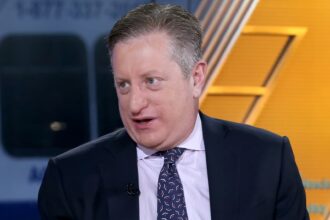 Big Short's Steve Eisman worries investors are too bullish in 2024