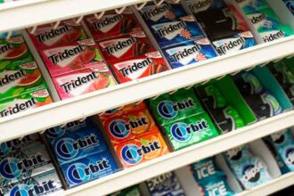 Here's Why You Should Consider Not Chewing Gum