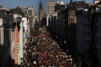 On Holocaust Memorial Day, Germans Rally Against Far Right and for Democracy