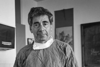 Roy Calne, Pioneering British Organ-Transplant Surgeon, Dies at 93