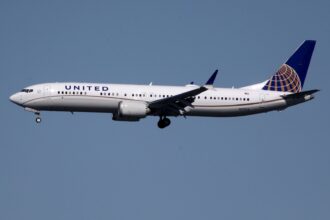 United Airlines (UAL) Q4 2023 earnings