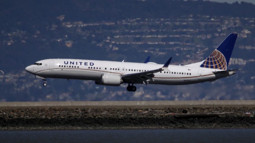 United, Alaska Air find loose hardware on Boeing 737 Max 9s