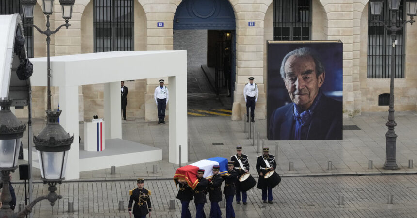 A Divided France Splits Over Death of Robert Badinter