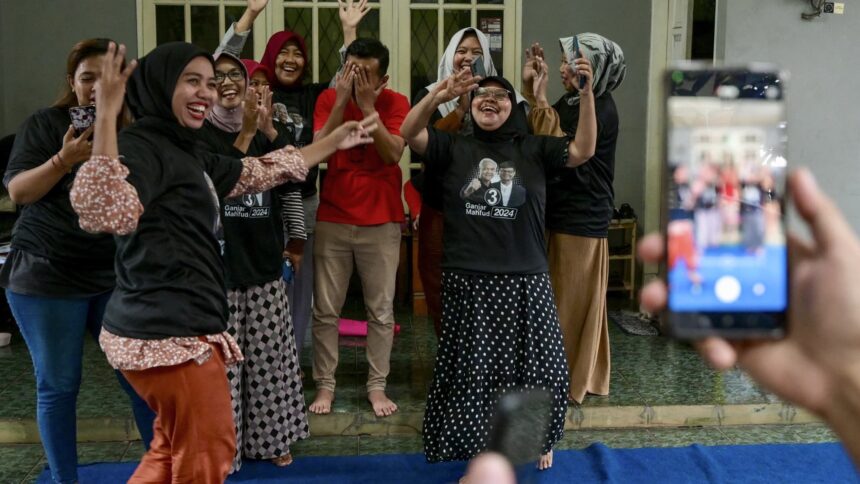 Indonesia's presidential hopefuls on TikTok to woo Gen Zs, millennials