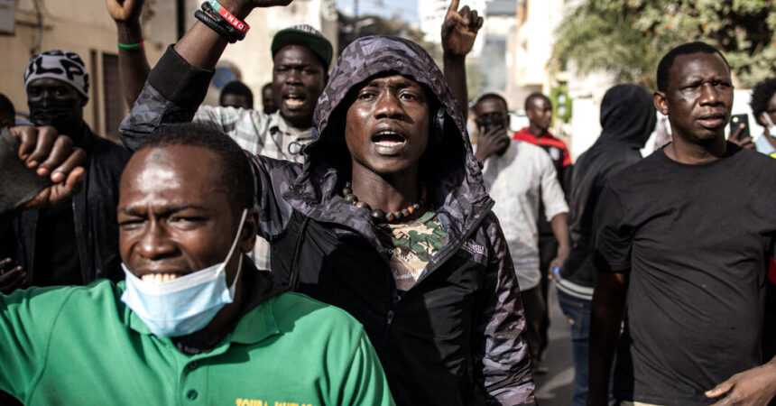 Senegal Parliament Delays Elections Until December After Opposition Showdown