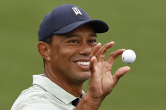 Tiger Woods, TaylorMade sign apparel deal following his Nike split