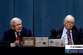 Warren Buffett says Berkshire may only do slightly better than the average company due to its sheer size