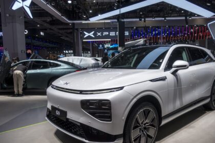 Xpeng plans to hire 4,000 people, invest in AI