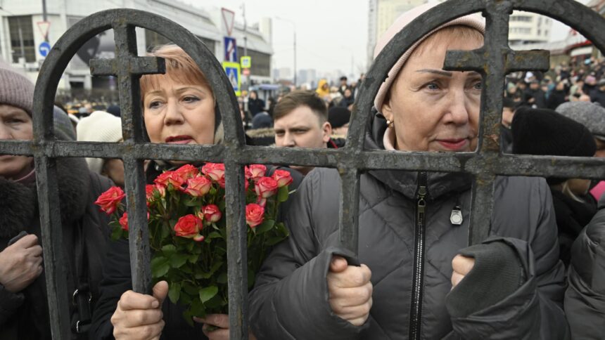 Navalny's funeral in pictures: Mourners gather in Moscow