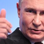 Putin wins Russian election and talks about Navaln