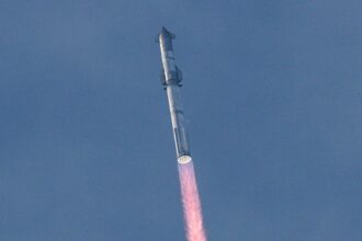 SpaceX Starship rocket flies milestone third test flight